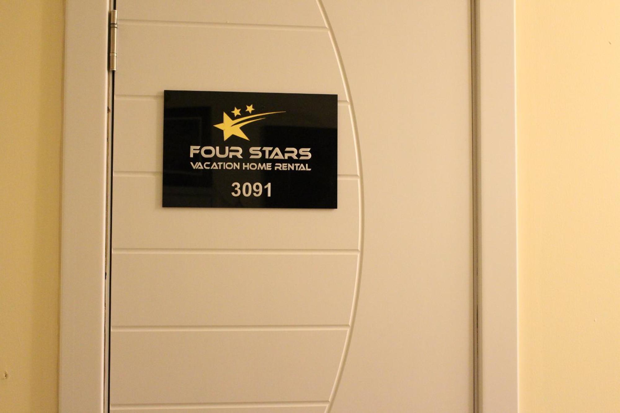 Four Stars Hostel Dubai Exterior photo
