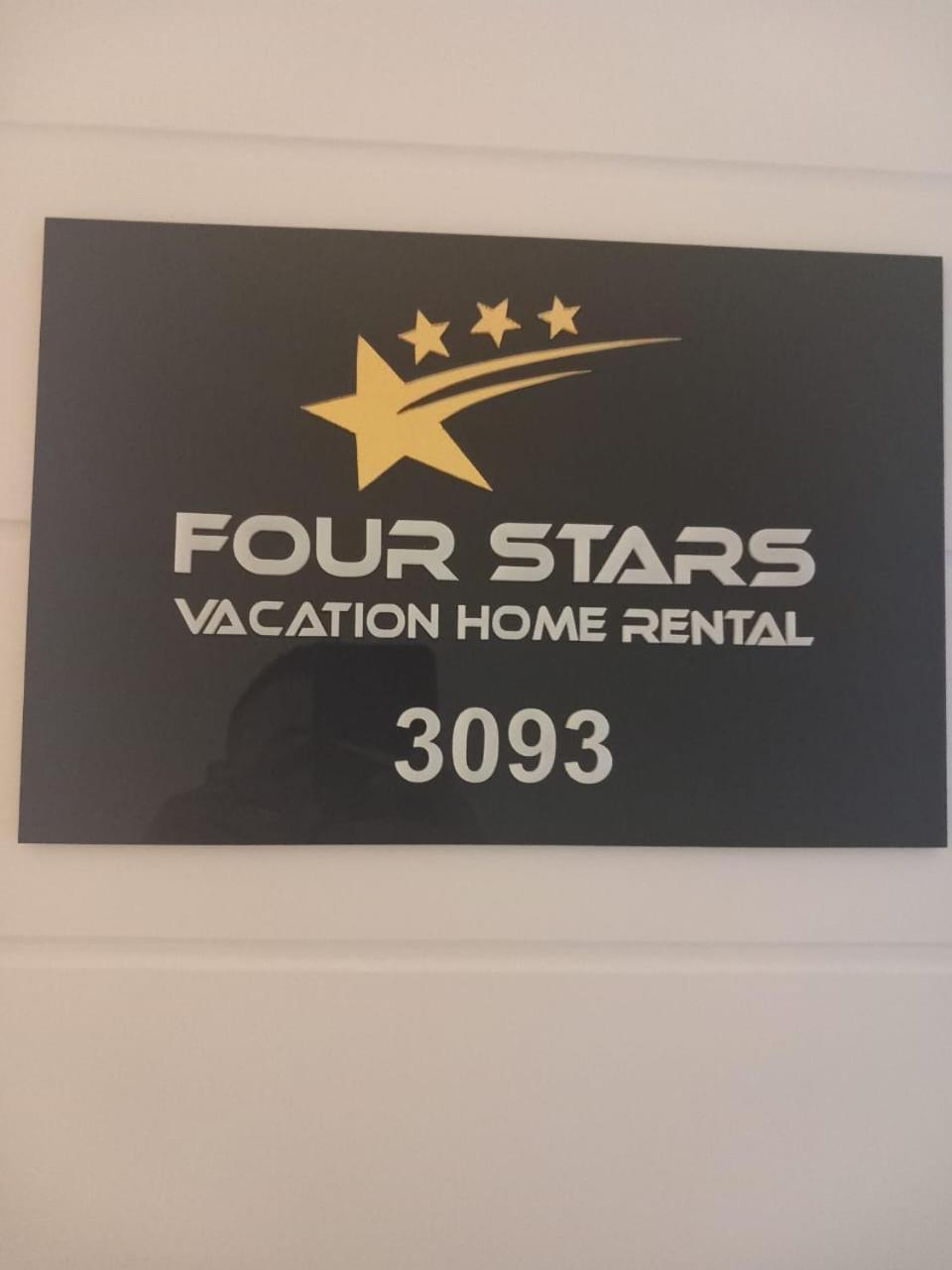 Four Stars Hostel Dubai Exterior photo