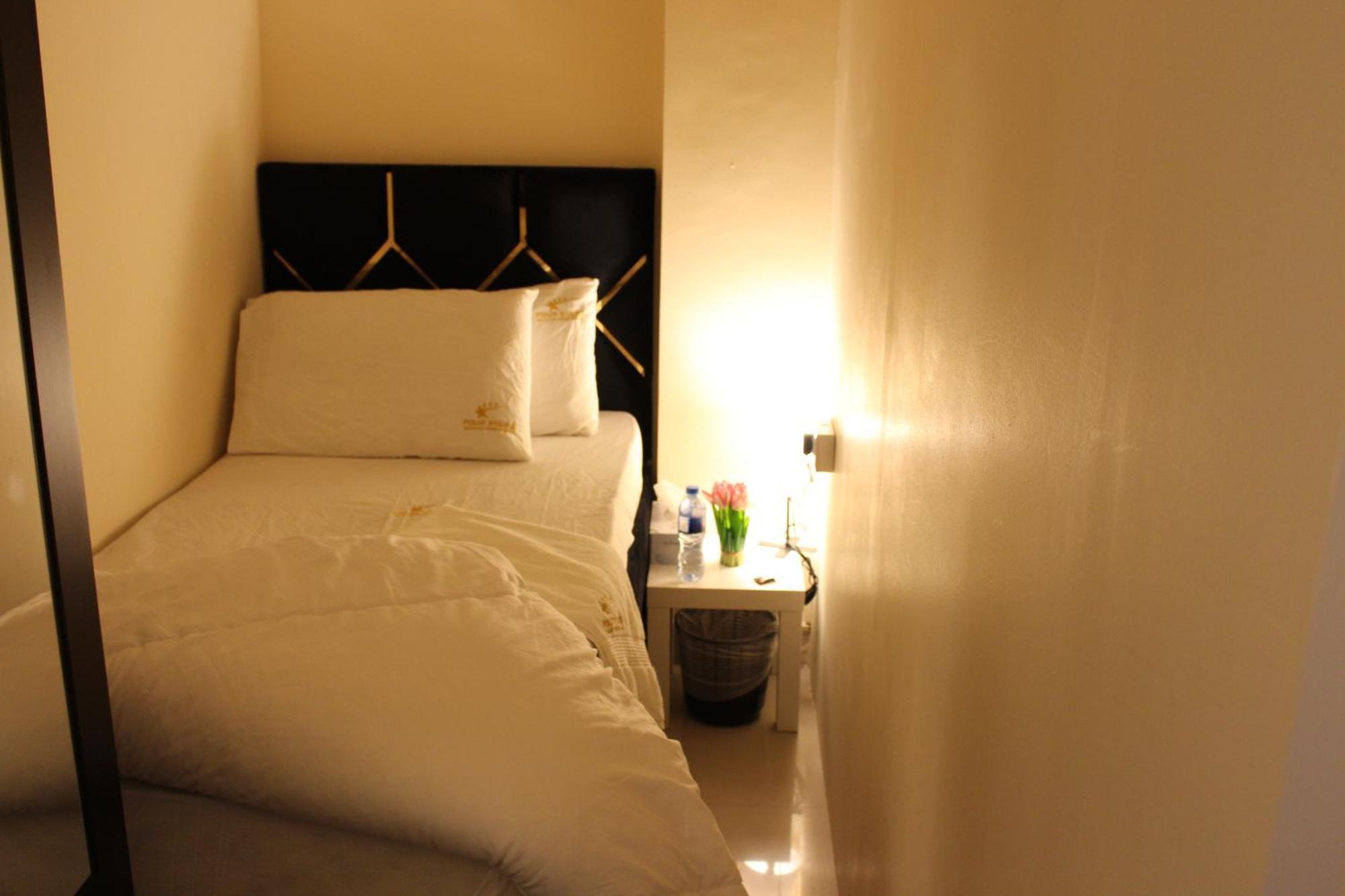 Four Stars Hostel Dubai Exterior photo