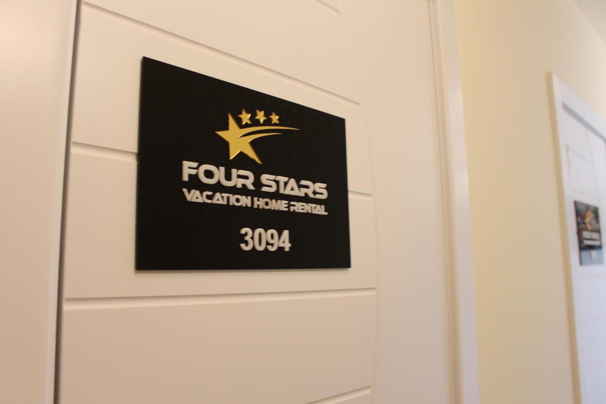 Four Stars Hostel Dubai Exterior photo
